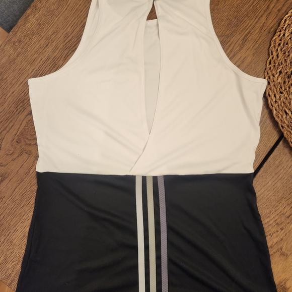 Womens Adidas small tank top NWT - Picture 2 of 2